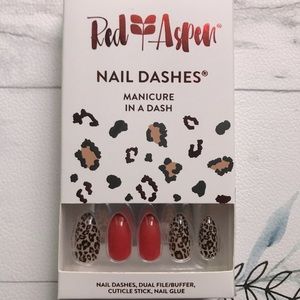 Layla Leopards + Lipstick